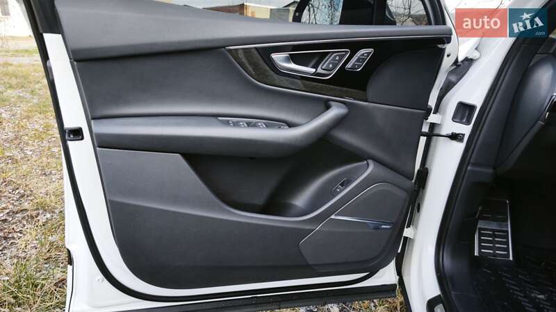 Внедорожник / Кроссовер Audi Q7 2018 в Бердичеве