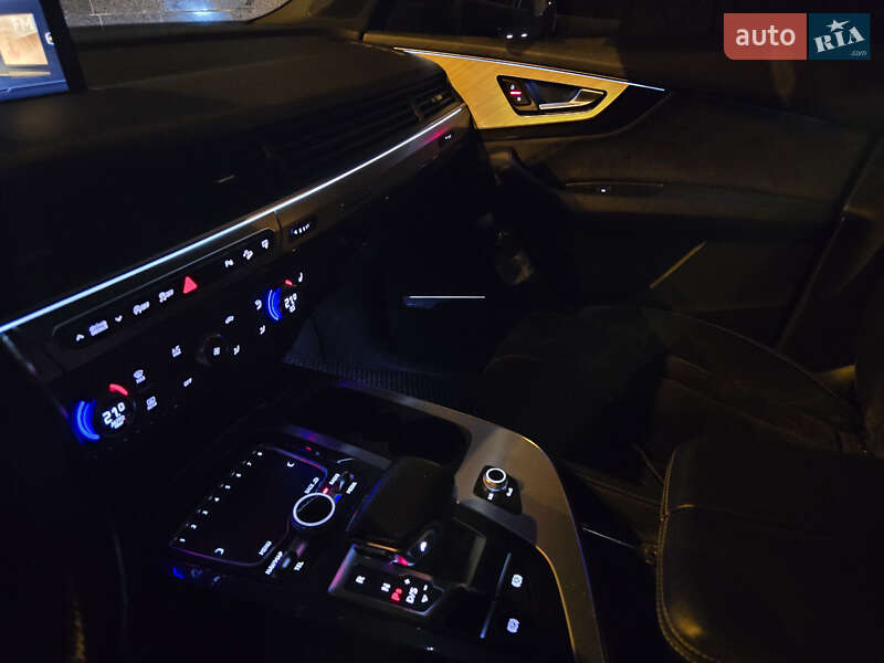Внедорожник / Кроссовер Audi Q7 2016 в Киеве фото 32 Внедорожник / Кроссовер Audi Q7 2016 в Киеве