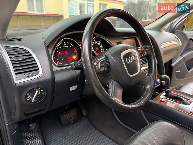Позашляховик / Кросовер Audi Q7 2010 в Кам'янець-Подільському фото 47 Позашляховик / Кросовер Audi Q7 2010 в Кам'янець-Подільському
