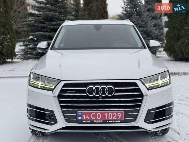 Внедорожник / Кроссовер Audi Q7 2019 в Киеве