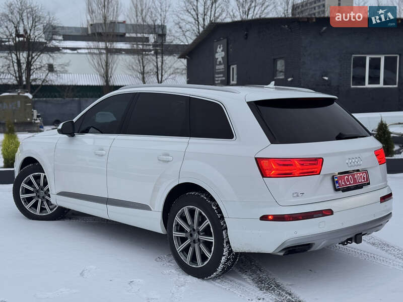 Внедорожник / Кроссовер Audi Q7 2019 в Киеве