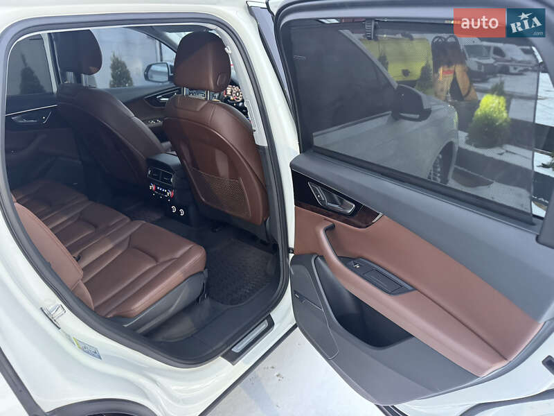 Внедорожник / Кроссовер Audi Q7 2019 в Киеве