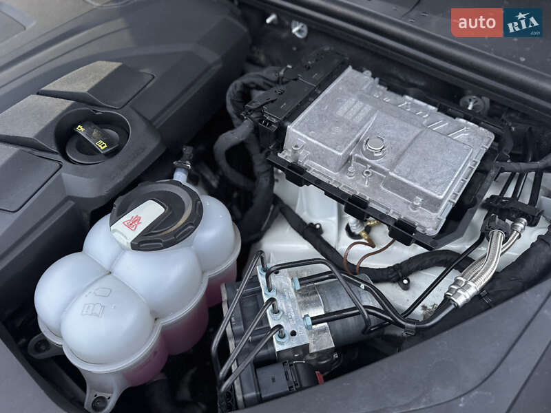 Внедорожник / Кроссовер Audi Q7 2019 в Киеве