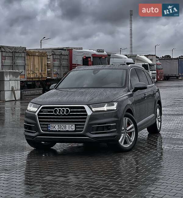 Audi Q7 2018