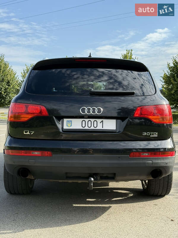 Позашляховик / Кросовер Audi Q7 2007 в Краматорську