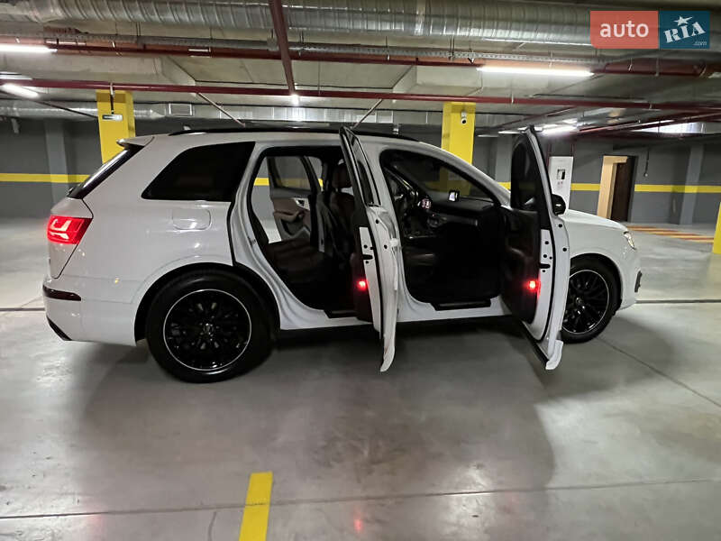 Внедорожник / Кроссовер Audi Q7 2016 в Одессе фото 25 Внедорожник / Кроссовер Audi Q7 2016 в Одессе