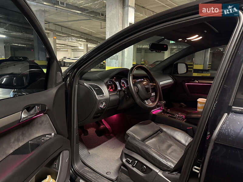 Позашляховик / Кросовер Audi Q7 2010 в Одесі
