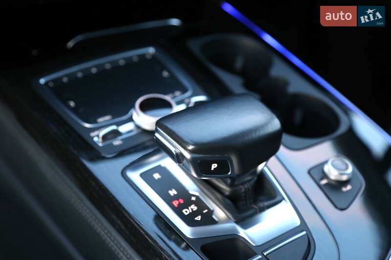 Позашляховик / Кросовер Audi Q7 2018 в Києві фото 24 Позашляховик / Кросовер Audi Q7 2018 в Києві