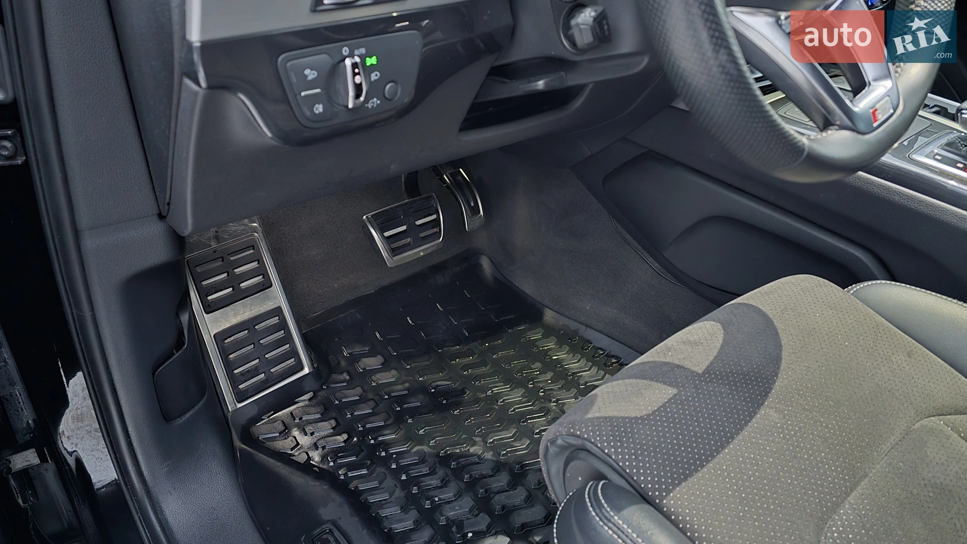2017 Audi Q7 - мініатюра 13
