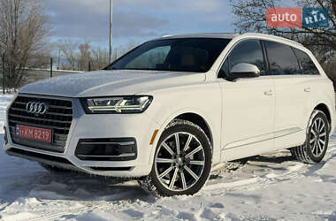 Позашляховик / Кросовер Audi Q7 2017 в Кам'янському