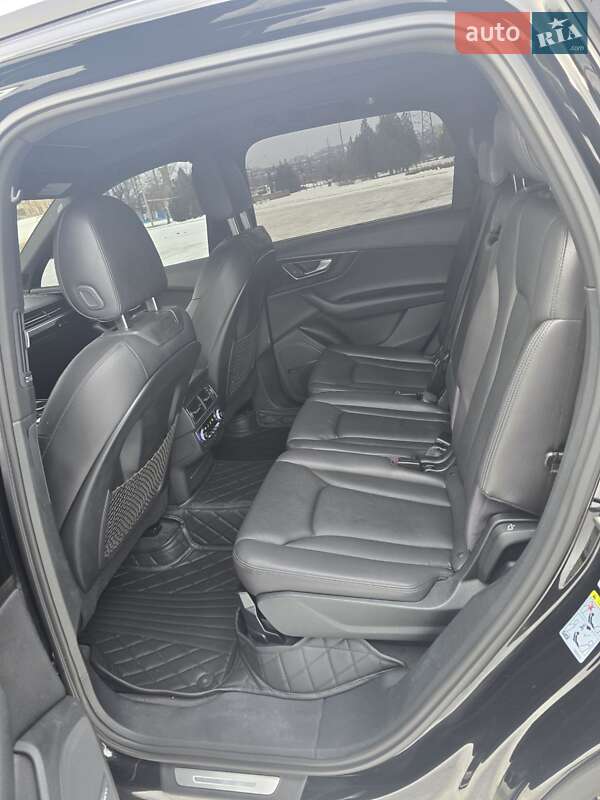 Внедорожник / Кроссовер Audi Q7 2016 в Кривом Роге фото 16 Внедорожник / Кроссовер Audi Q7 2016 в Кривом Роге