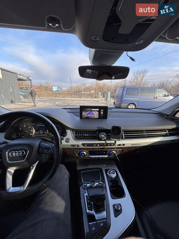 Внедорожник / Кроссовер Audi Q7 2015 в Виноградове