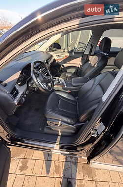 Внедорожник / Кроссовер Audi Q7 2015 в Виноградове