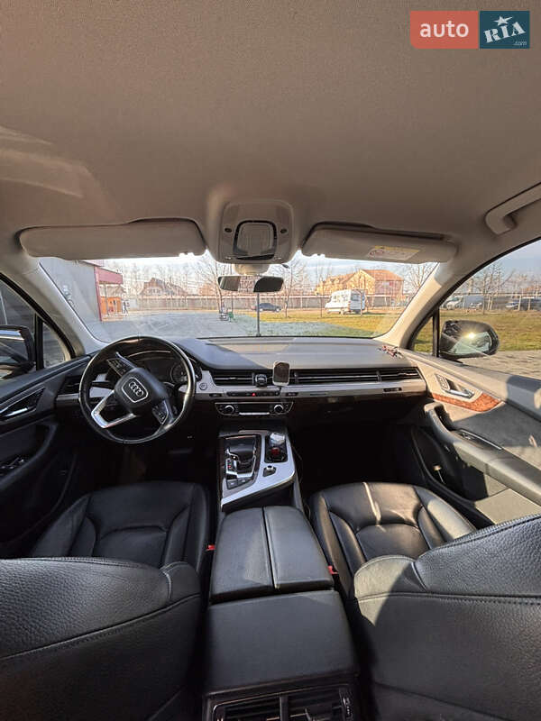 Внедорожник / Кроссовер Audi Q7 2015 в Виноградове