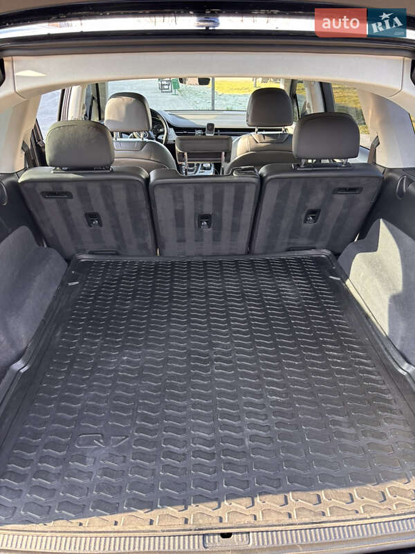 Внедорожник / Кроссовер Audi Q7 2015 в Виноградове