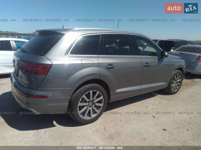 Внедорожник / Кроссовер Audi Q7 2017 в Киеве