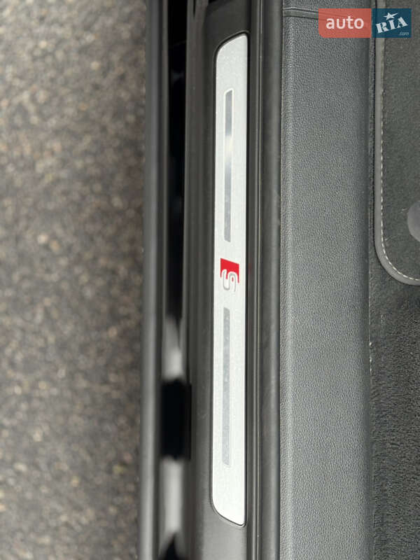 Внедорожник / Кроссовер Audi Q7 2020 в Днепре