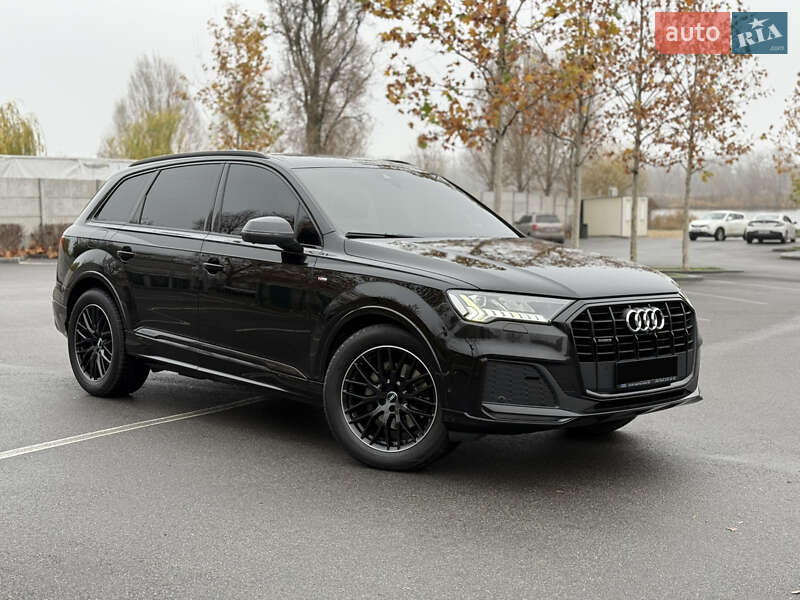 Внедорожник / Кроссовер Audi Q7 2020 в Днепре