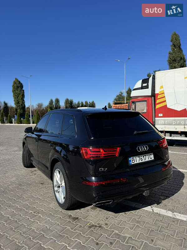 Позашляховик / Кросовер Audi Q7 2017 в Полтаві фото 3 Позашляховик / Кросовер Audi Q7 2017 в Полтаві
