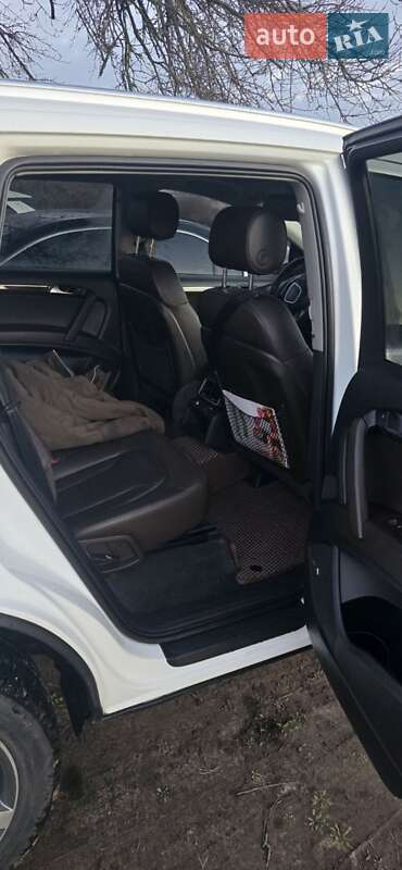 Позашляховик / Кросовер Audi Q7 2011 в Дніпрі