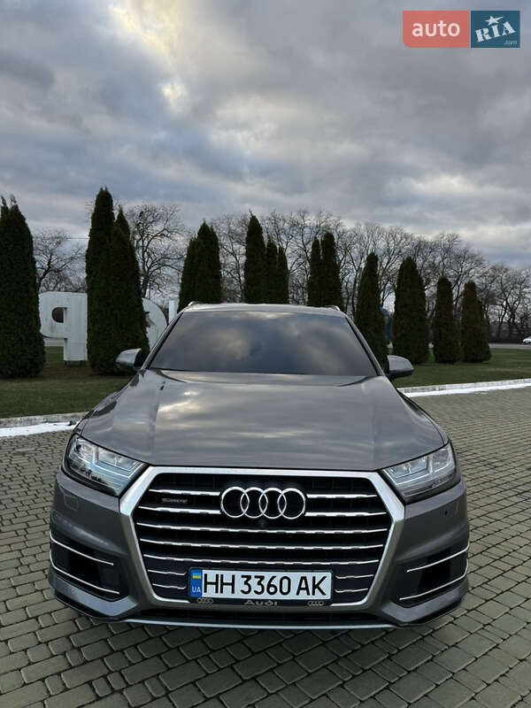 Audi Q7 2016