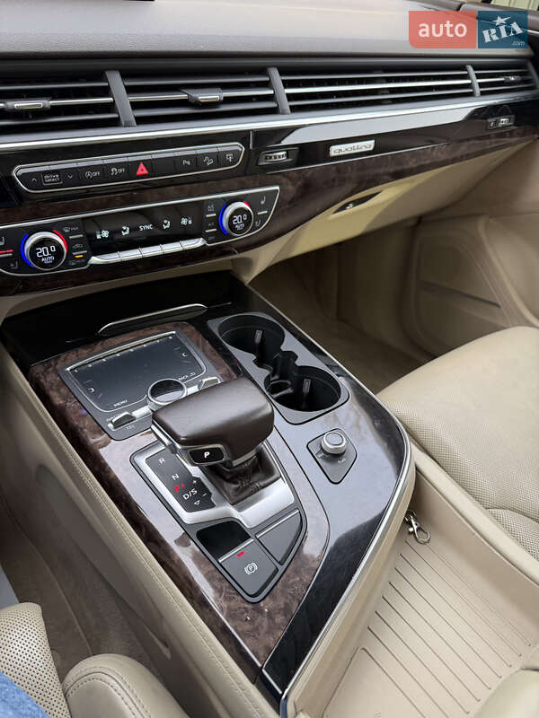 Внедорожник / Кроссовер Audi Q7 2017 в Ивано-Франковске