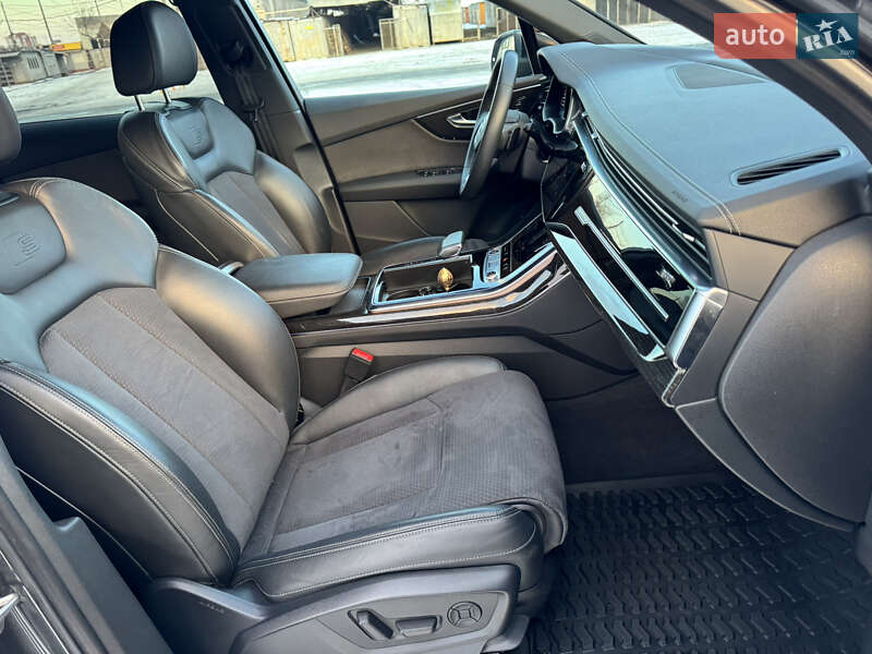 Внедорожник / Кроссовер Audi Q7 2023 в Хмельницком