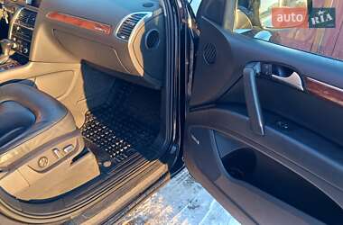 Внедорожник / Кроссовер Audi Q7 2015 в Новояворовске