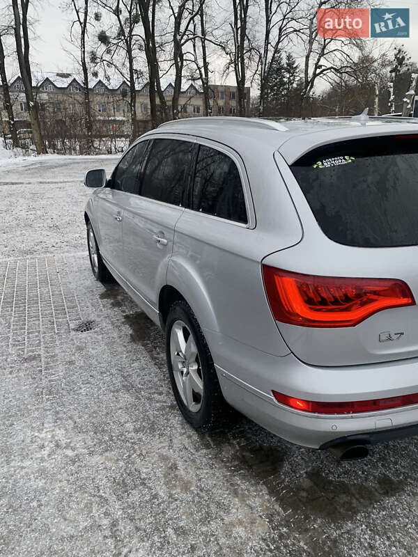 Позашляховик / Кросовер Audi Q7 2015 в Львові