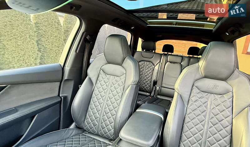 Внедорожник / Кроссовер Audi Q7 2019 в Черновцах