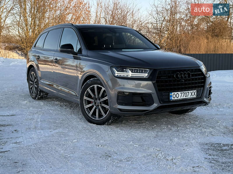 Позашляховик / Кросовер Audi Q7 2017 в Бердичеві