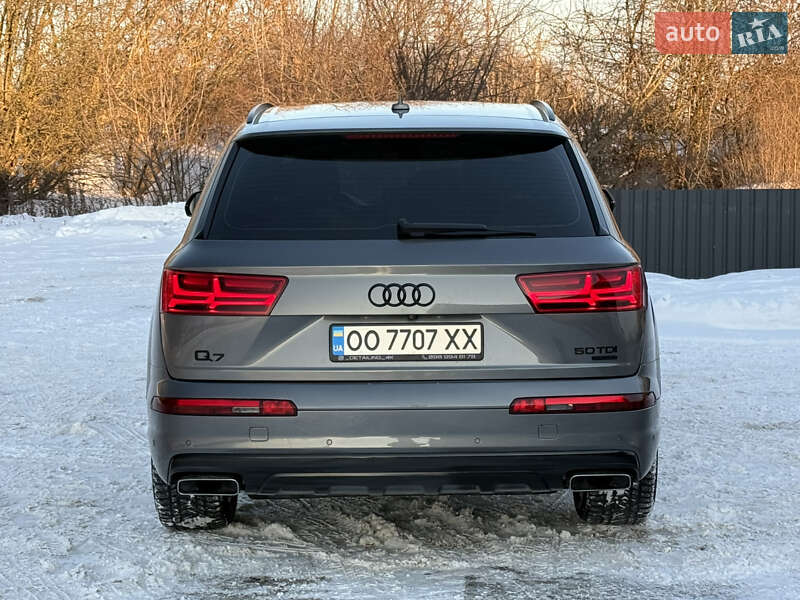 Позашляховик / Кросовер Audi Q7 2017 в Бердичеві
