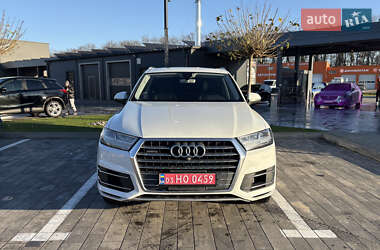 Внедорожник / Кроссовер Audi Q7 2015 в Луцке