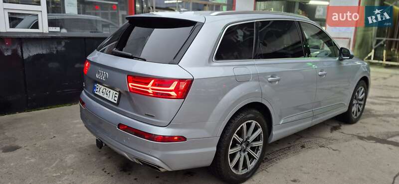 Позашляховик / Кросовер Audi Q7 2018 в Хмельницькому