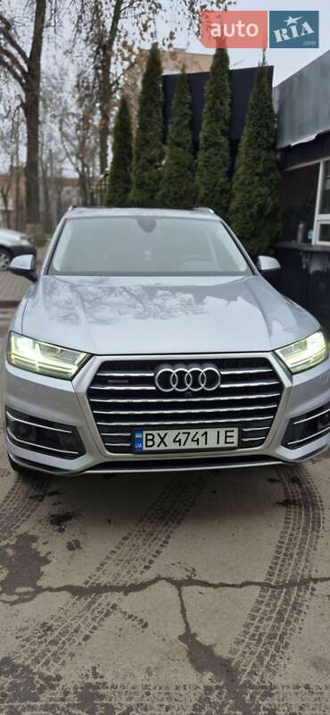 Внедорожник / Кроссовер Audi Q7 2018 в Хмельницком