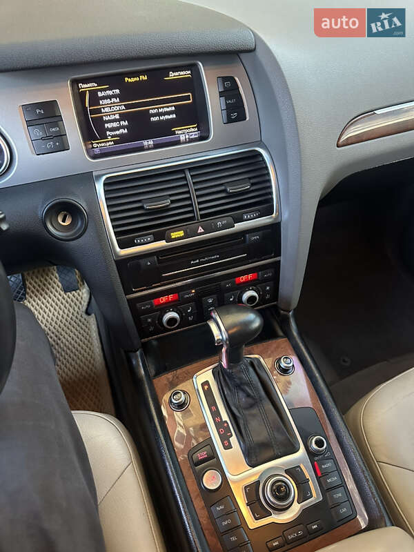 Позашляховик / Кросовер Audi Q7 2014 в Харкові