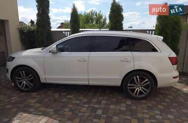 Позашляховик / Кросовер Audi Q7 2010 в Києві