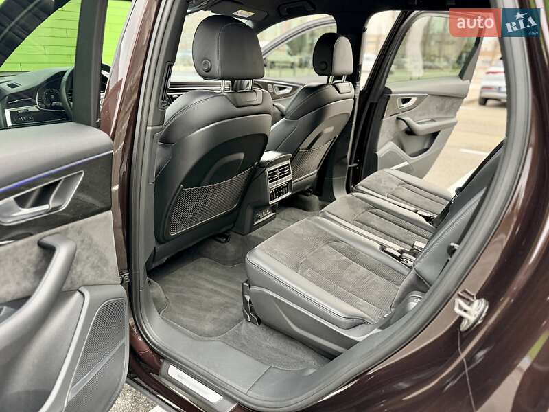 Внедорожник / Кроссовер Audi Q7 2022 в Киеве фото 39 Внедорожник / Кроссовер Audi Q7 2022 в Киеве