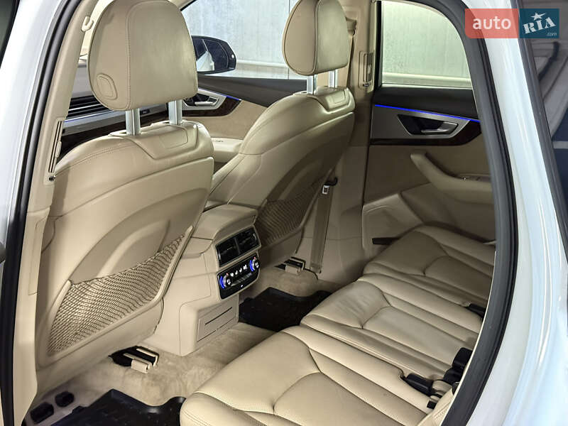 Позашляховик / Кросовер Audi Q7 2016 в Львові фото 38 Позашляховик / Кросовер Audi Q7 2016 в Львові