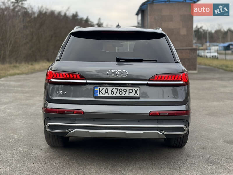 Внедорожник / Кроссовер Audi Q7 2020 в Киеве