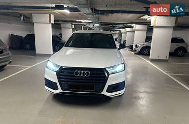 Внедорожник / Кроссовер Audi Q7 2019 в Киеве