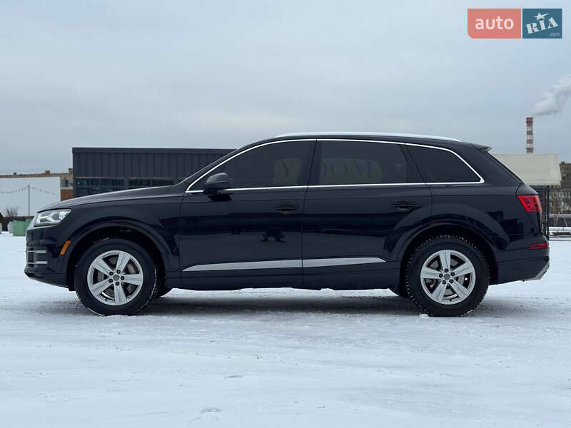 Позашляховик / Кросовер Audi Q7 2017 в Києві
