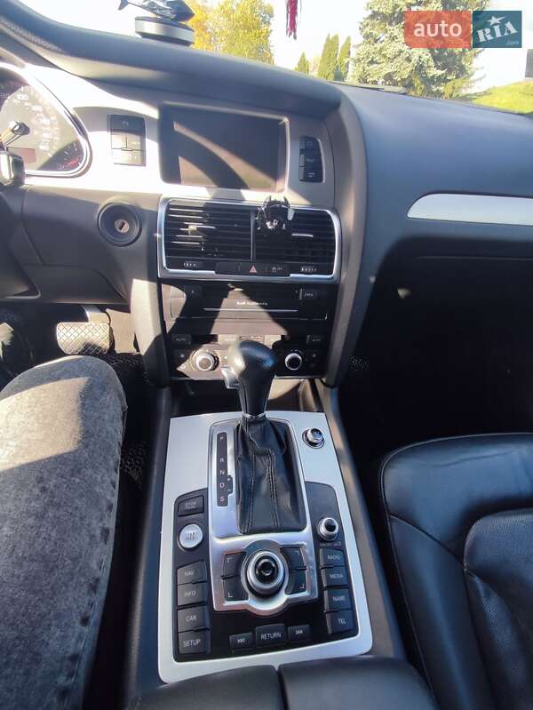 Позашляховик / Кросовер Audi Q7 2010 в Дубні фото 22 Позашляховик / Кросовер Audi Q7 2010 в Дубні