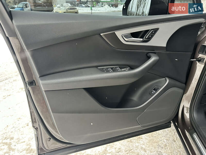 Позашляховик / Кросовер Audi Q7 2017 в Львові фото 69 Позашляховик / Кросовер Audi Q7 2017 в Львові