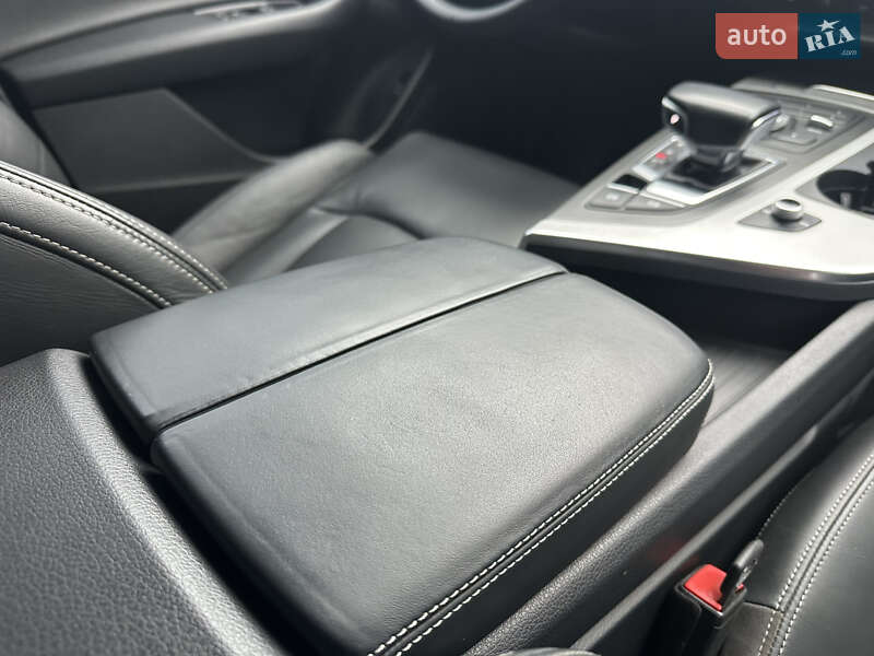 Позашляховик / Кросовер Audi Q7 2017 в Львові фото 93 Позашляховик / Кросовер Audi Q7 2017 в Львові
