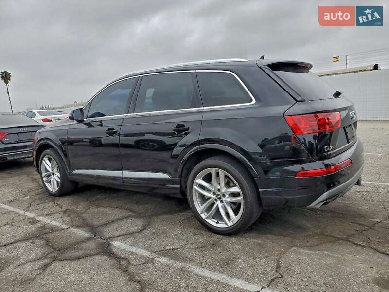 Внедорожник / Кроссовер Audi Q7 2017 в Ровно