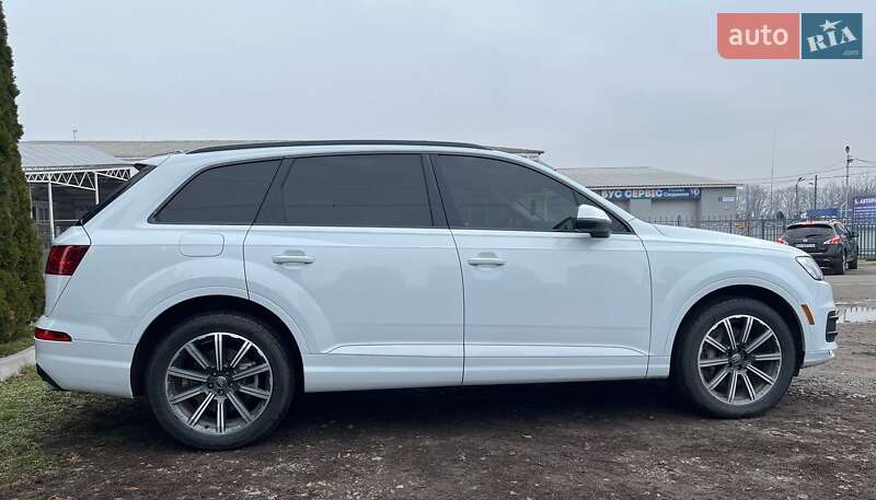 Внедорожник / Кроссовер Audi Q7 2016 в Броварах