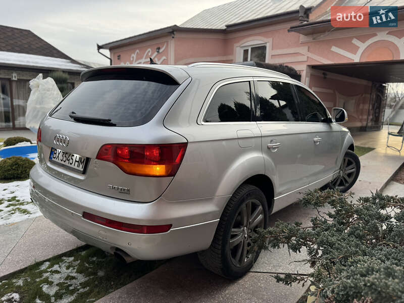 Внедорожник / Кроссовер Audi Q7 2007 в Черновцах