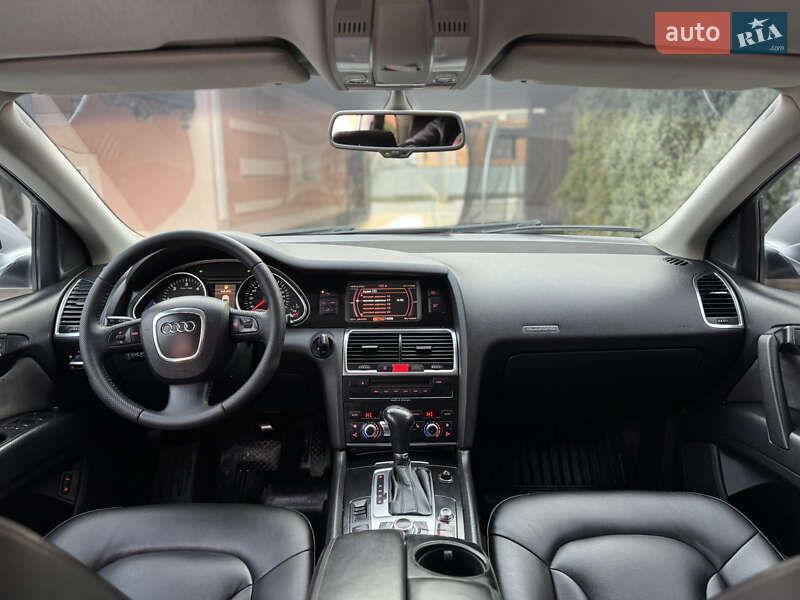 Внедорожник / Кроссовер Audi Q7 2007 в Черновцах