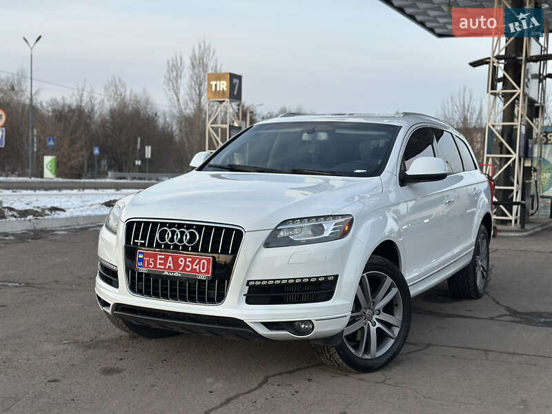 Позашляховик / Кросовер Audi Q7 2014 в Дубні